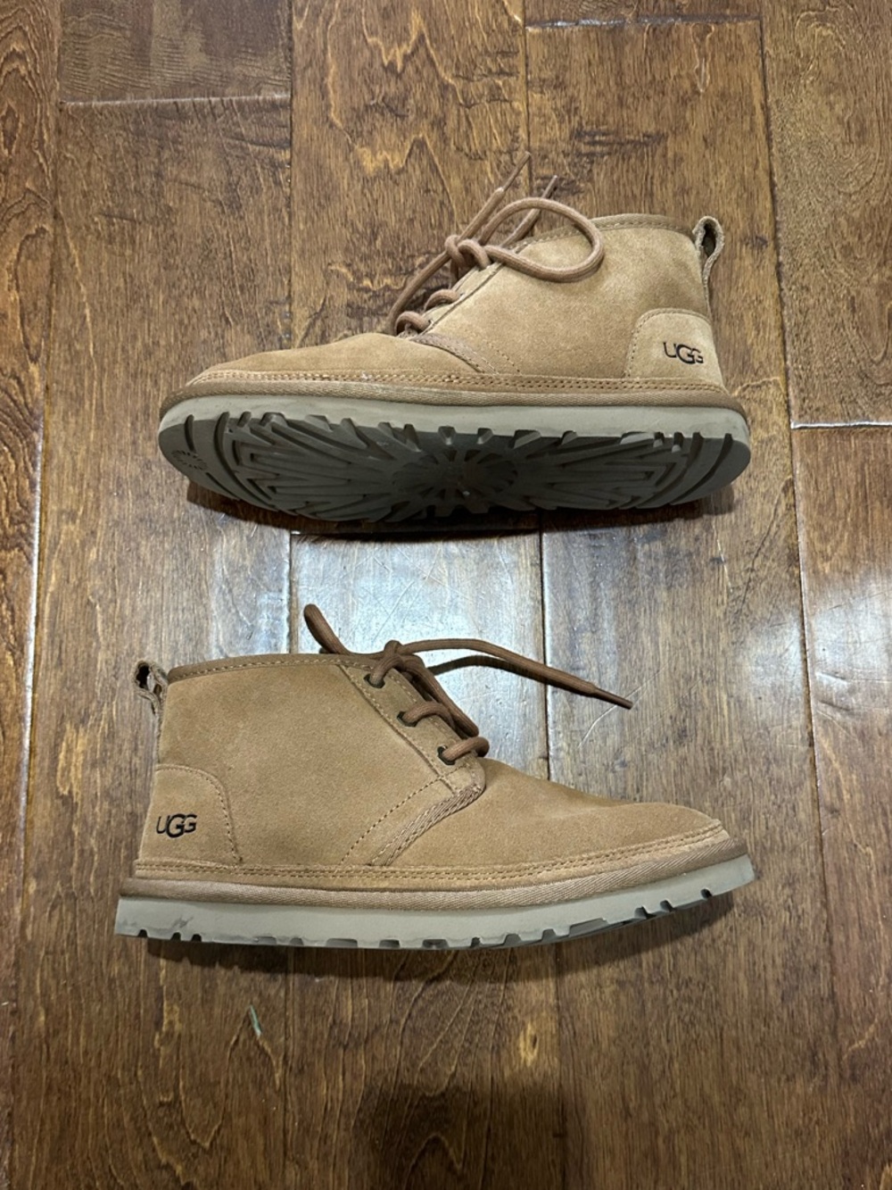 UGG Neumel Women’s lace up boots - Picture 3 of 12